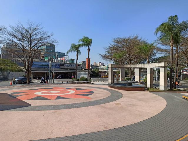 百老匯廣場旁空地